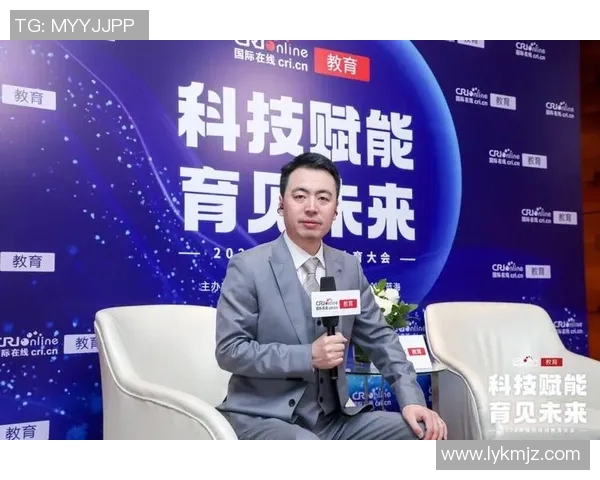 周强专访：从青涩少年到篮球巨星的奋斗与成长之路