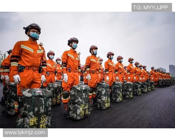 武汉极限运动队中路突破战术解析与实战应用探讨