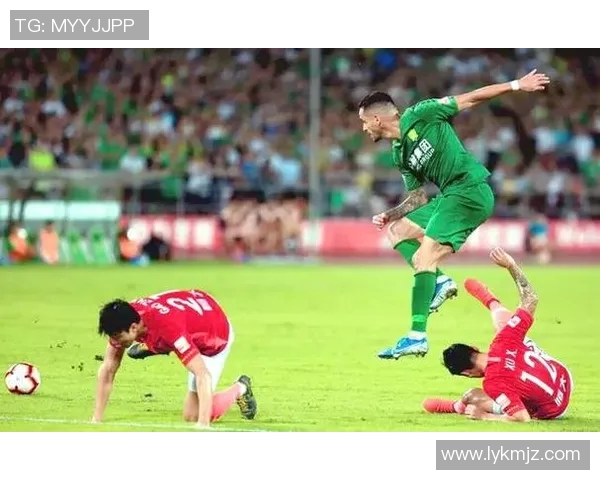 恒大与国安对决时间揭晓球迷期待精彩赛事盛况