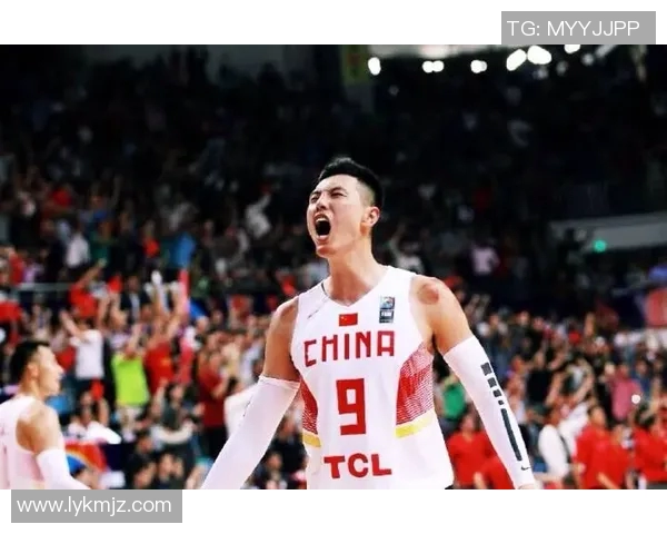 翟晓川：从篮球场上的拼搏者到生活中的多面手，展现不一样的人生风采