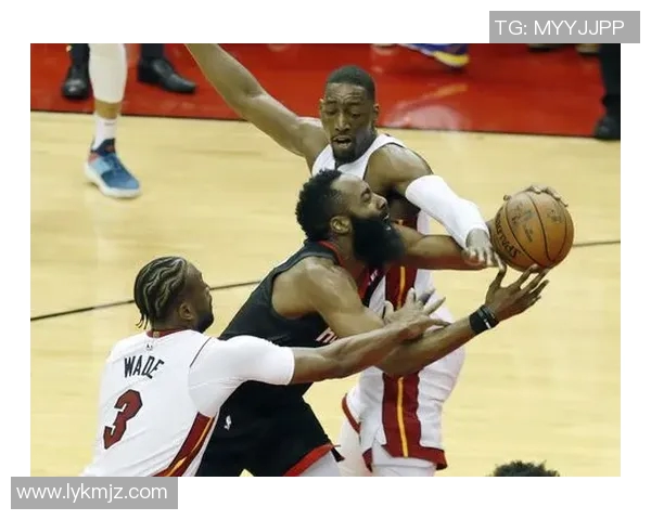 2006年火箭与热火精彩对决全场录像回顾与分析