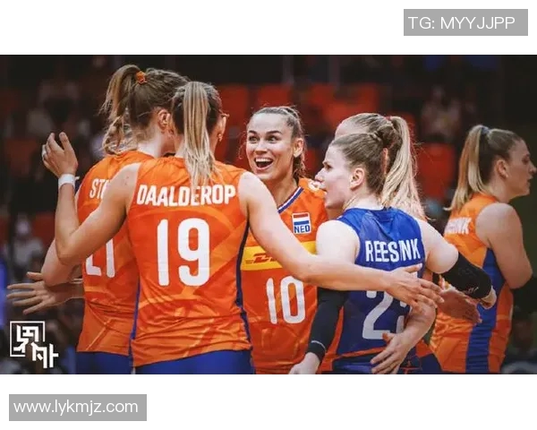 世锦赛精彩对决荷兰女排挑战巴西强队争夺荣耀 世锦赛精彩对决荷兰女排挑战巴西强队争夺荣耀