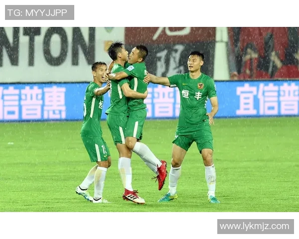 恒大与贵州足球对决直播全程回顾精彩瞬间与战术分析