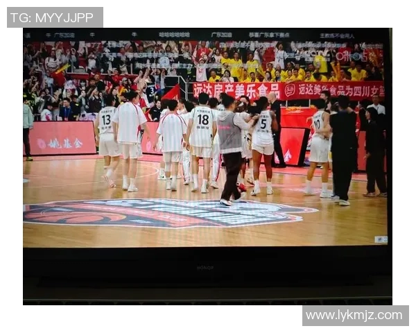 曾凡博的篮球之路：从青涩少年到璀璨明星的成长历程与未来展望