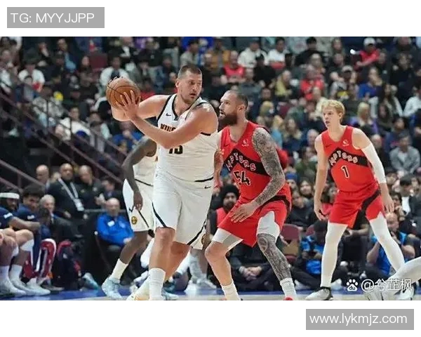 猛龙与勇士激战全场回顾精彩瞬间与赛后分析