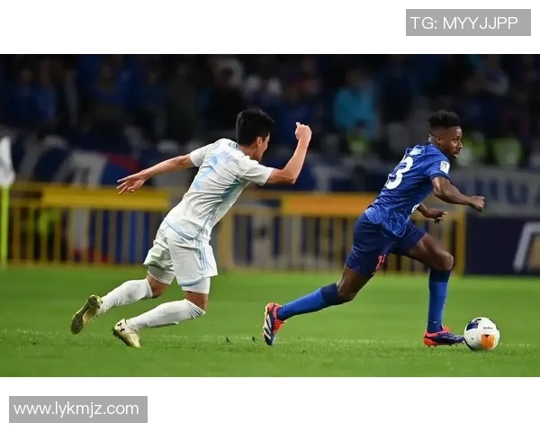 蔚山现代与江原比赛因天气原因推迟球迷期待新赛程安排 蔚山现代与江原比赛因天气原因推迟球迷期待新赛程安排