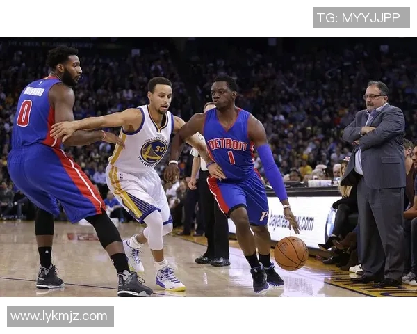 勇士对阵活塞精彩比赛免费直播全程回放与分析分享